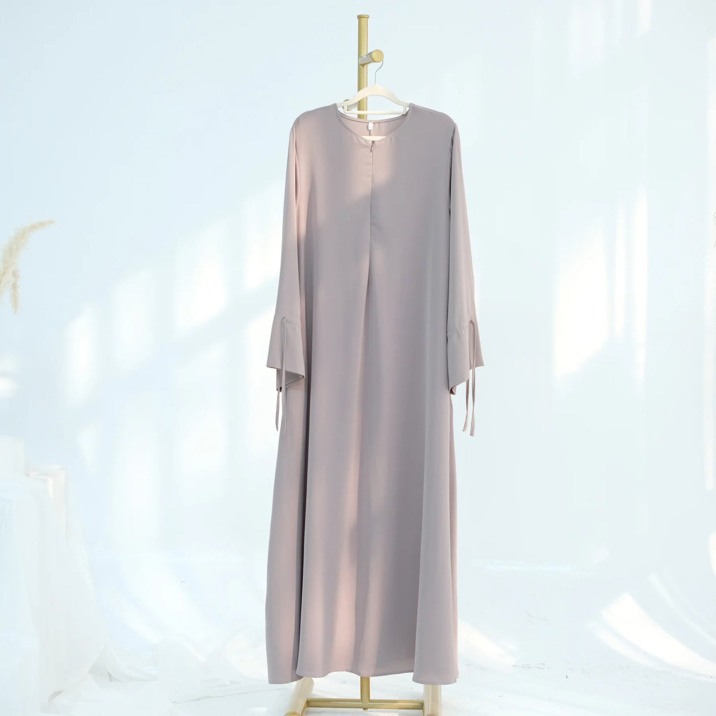 Abaya Lana